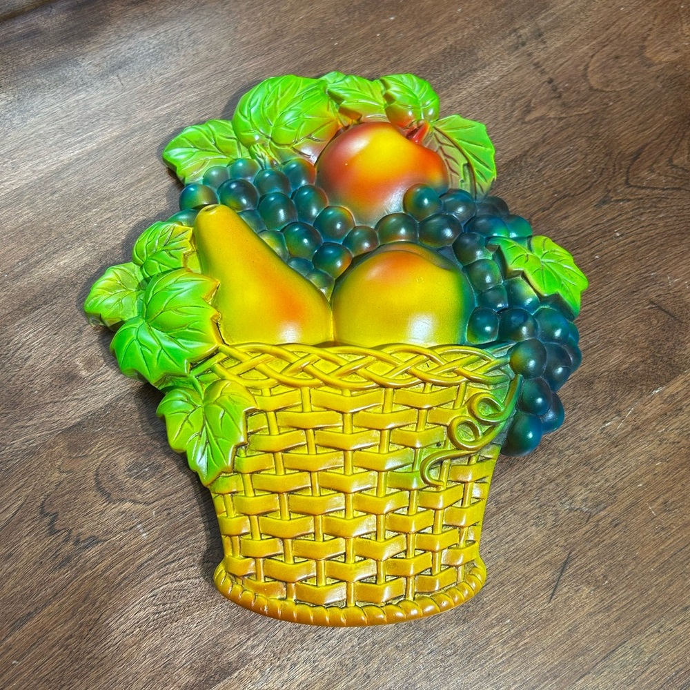 🟢 3/$25 🟢 Vintage Chalkware Fruit Basket - Apple, Grapes - Miller Studio Inc.